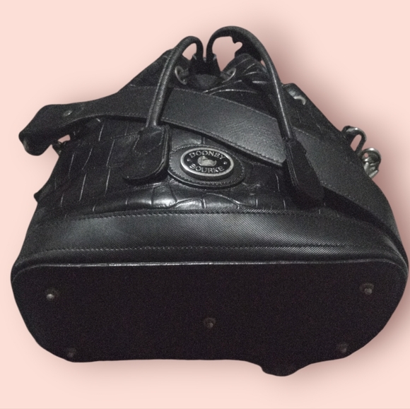 (Vintage/Rare) DOONEY & BOURKE® "Bayou Collection" Drawstring Bucket Bag - Black - Picture 3 of 7